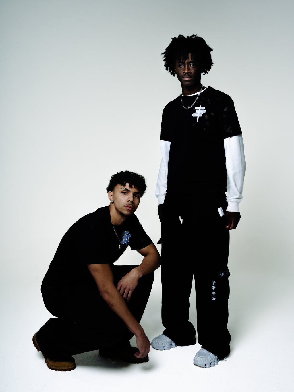 MILANO BLACK CREW NECK SPLASH T-SHIRT